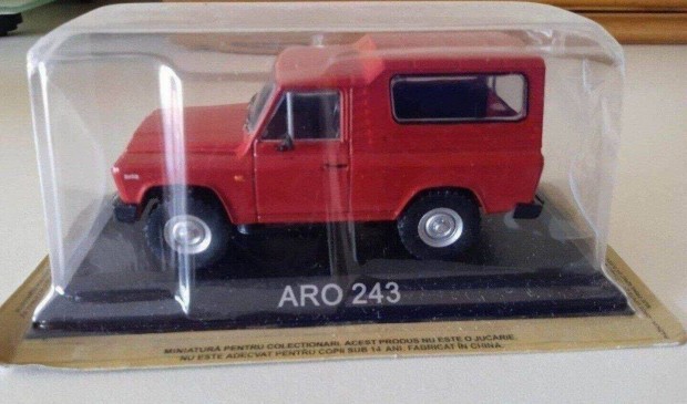 ARO 243 kisauto modell 1/43 Elad