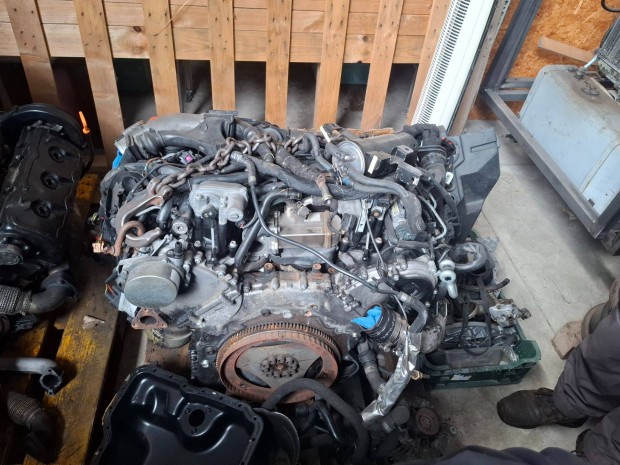 ASB 3000 V6 TDI motor elad