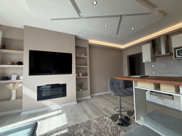 �TALAK�TOTT AMERIKAI KONYHA NAPPALIS PANELLAK�S