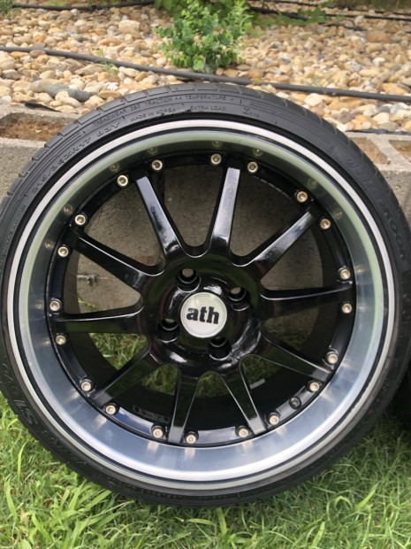 ATH nagyperemes 17col 4x100 215/35r17 j� ny�ri gumikkal 