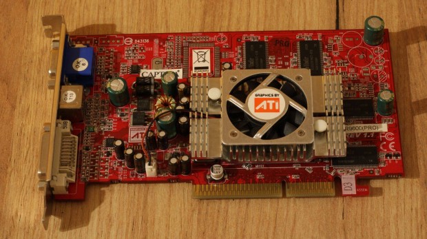 ATI Radeon 9600 Pro retro videokrtya