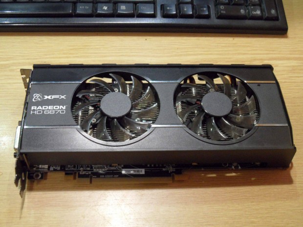 ATI Radeon Xfx HD 6870 / 1GB DDR5 - 256 Bit