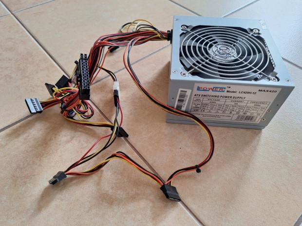 ATX-es tpegysg elad (420W)