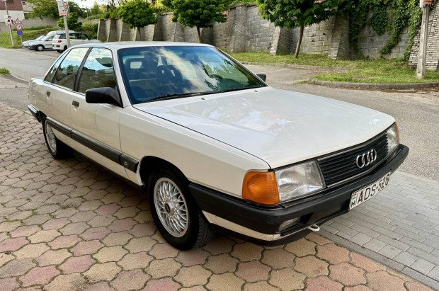 AUDI 100 1.8 CC / 34 ve 1 Tulajdonos