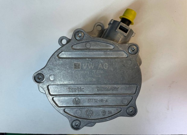 AUDI 3,2 V6 FSI eredeti vadi �j v�kuumpumpa 05E145100R elad�