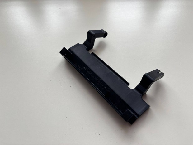 AUDI 80, 90, S2 Avant csomagt�r z�r kilincs 8A9827565 +burkolat