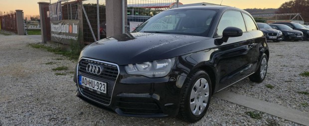 AUDI A1 1.6 TDI DPF Ambition S-Line 2 ev vizsga...
