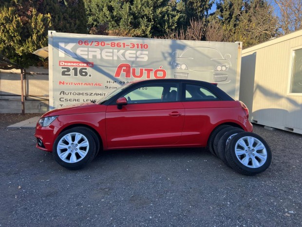 AUDI A1 1.6 TDI DPF Attraction �l�sf�t�s -Tolat...