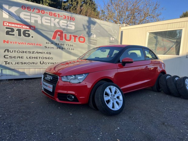 AUDI A1 1.6 TDI DPF Attraction lsfts -Tolat...