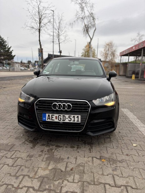 AUDI A1 Sportback 1.6 TDI DPF Ambition