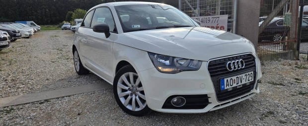 AUDI A1 Sportback 1.6 TDI DPF Attraction 2év vi...
