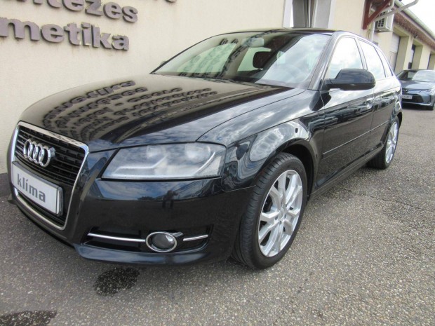 AUDI A3 1.2 TFSI Ambition Start-Stop. Klima. ABS !