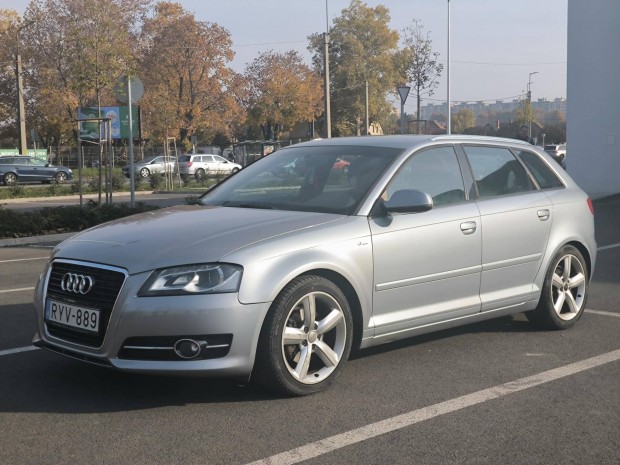 AUDI A3 1.2 TFSI S-Line !