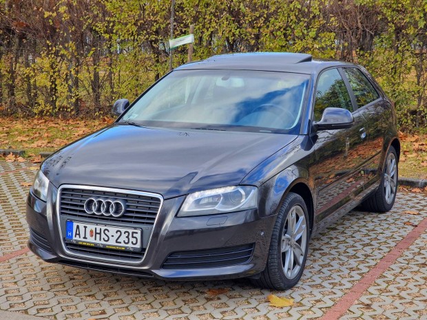 AUDI A3 1.4 TFSI Ambiente Napfnytet-LED-Bixen...