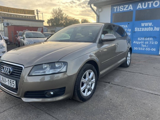 AUDI A3 1.4 TFSI Ambiente //tempomat//lsfts...