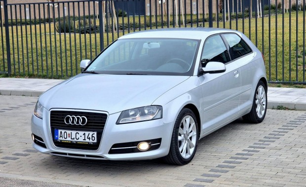 AUDI A3 1.4 TFSI Ambition Navi-Multikorm�ny-�l�...