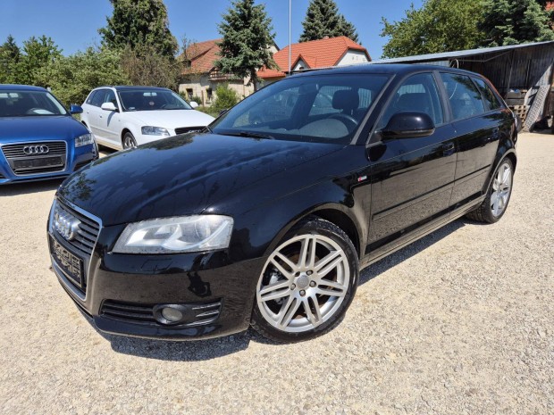 AUDI A3 1.4 TFSI Ambition S-tronic Fekete S-lin...