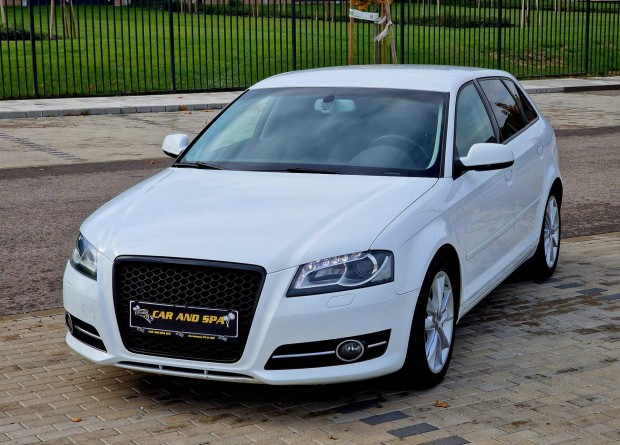 AUDI A3 1.4 TFSI Ambition S-tronic Xenon-LED-RA...