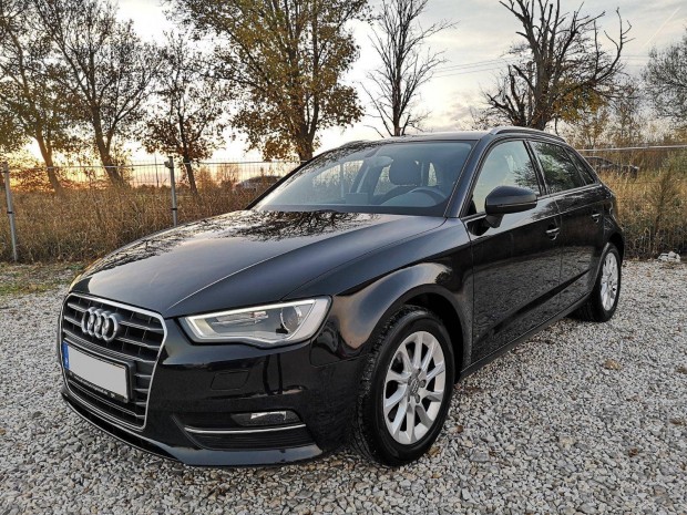 AUDI A3 1.4 TFSI Ambition Szervizknyves.LED.Xe...