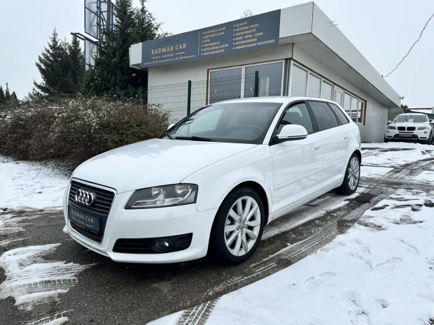 AUDI A3 1.4 TFSI Ambition Vezetett szerviz. l...