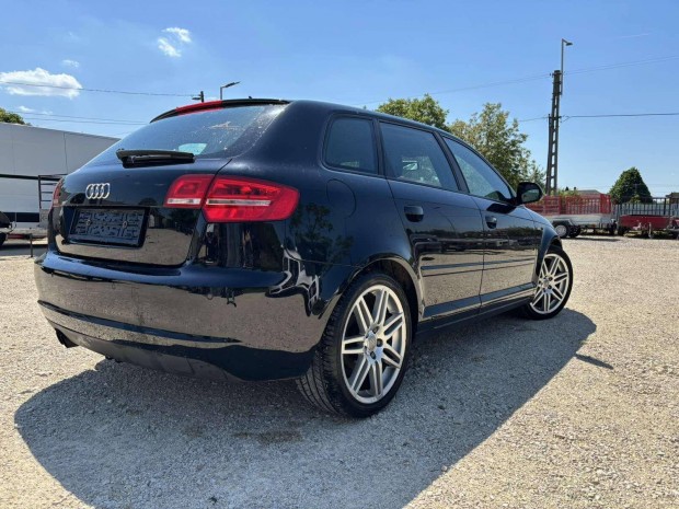 AUDI A3 1.4 TFSI Attraction S line! Bőr belső....