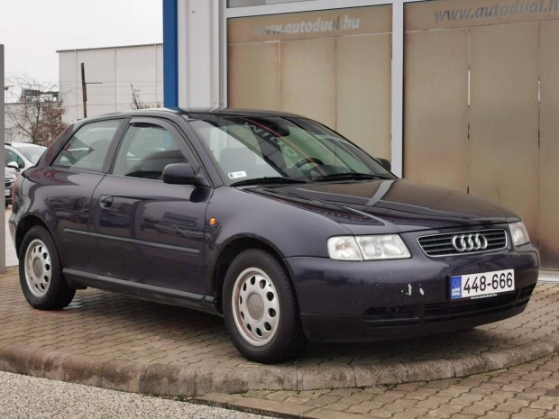 AUDI A3 1.6 Ambiente