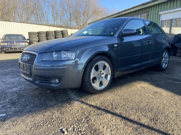 AUDI A3 1.6 Ambiente Bose.Alcantara