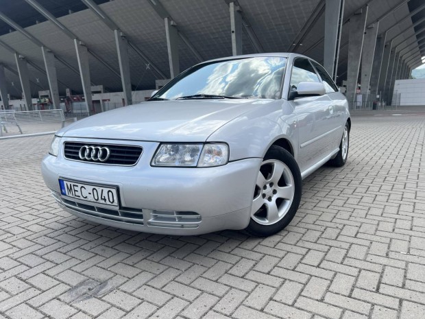 AUDI A3 1.6 Ambiente Szép Állapot.Jéghideg Klím...