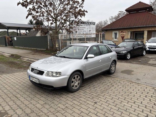 AUDI A3 1.6 Ambition