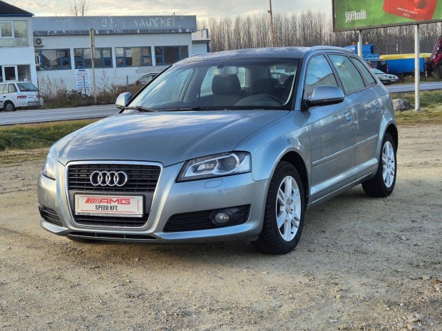 AUDI A3 1.6 Attraction