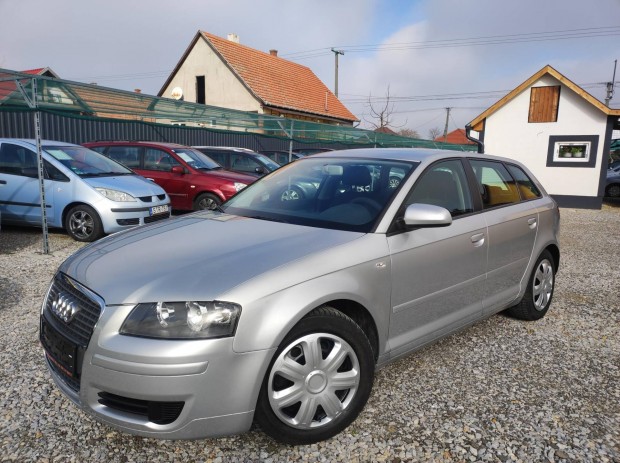 AUDI A3 1.6 Attraction Azonnal Elvihet!! Hagyo...