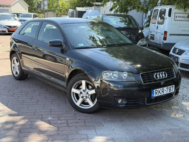 AUDI A3 1.6 Attraction Új 4 évszakos gumik.hide...