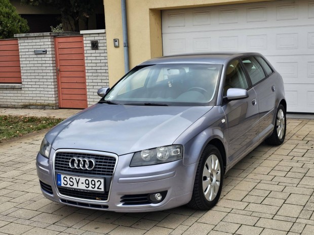 AUDI A3 1.6 FSI Ambiente Megkímélt Állapot Azon...