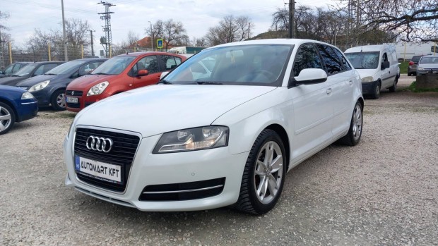 AUDI A3 1.6 TDI Ambiente DPF Szép állapotban. B...