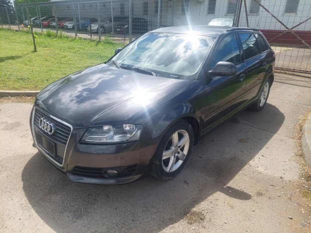 AUDI A3 1.6 TDI Ambition DPF