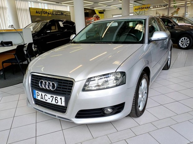 AUDI A3 1.6 TDI Ambition S-tronic DPF Digitklm...