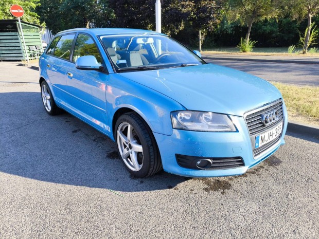 AUDI A3 1.6 TDI Attraction DPF