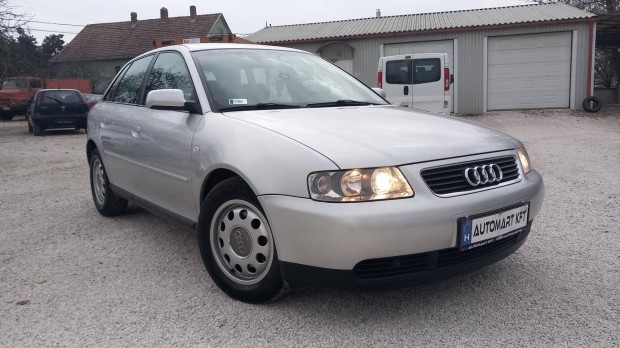 AUDI A3 1.8 Attraction (Automata) Szp llapotb...