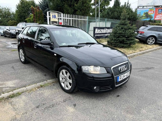 AUDI A3 1.8 TFSI Ambiente Digit Klíma+Horog