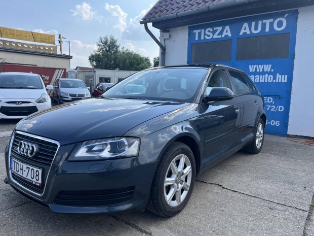 AUDI A3 1.8 TFSI Attraction quattro //friss ms...