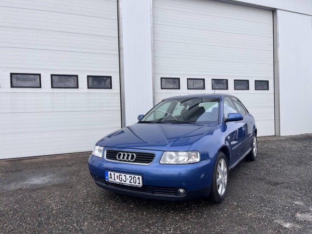 AUDI A3 1.9 PD TDI Ambiente Tempomat. Kl�ma. �l...