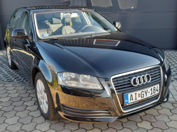 AUDI A3 1.9 PD TDI Attraction Megkmlt. Digitk...