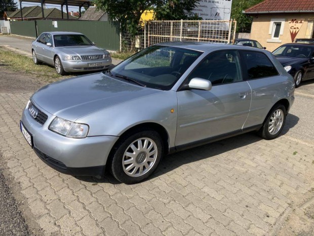 AUDI A3 1.9 TDI Ambiente (Automata)