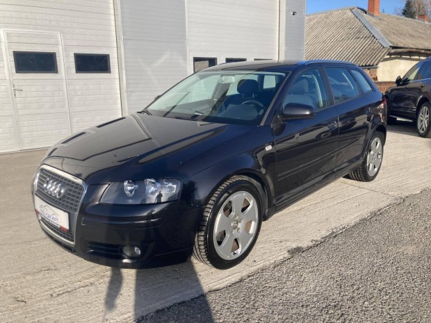 AUDI A3 1.9 TDI Attraction DPF Klma! Lgzskok...