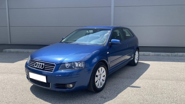 AUDI A3 2.0 FSI Attraction