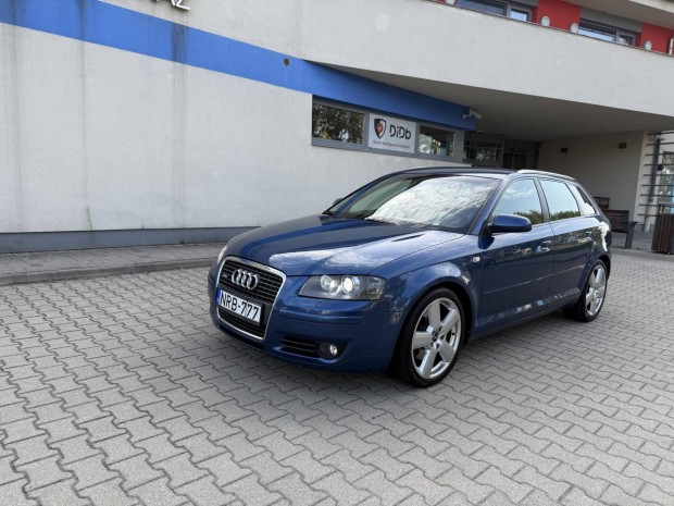 AUDI A3 2.0 TDI Ambiente DPF S-LINE