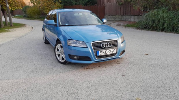 AUDI A3 2.0 TDI Ambition DPF Szervizknyves Ig...