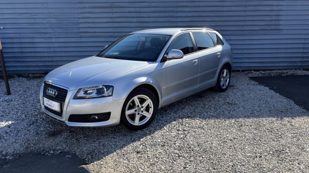 AUDI A3 2.0 TDI Ambition DPF Xenon/LED/Szervizk...