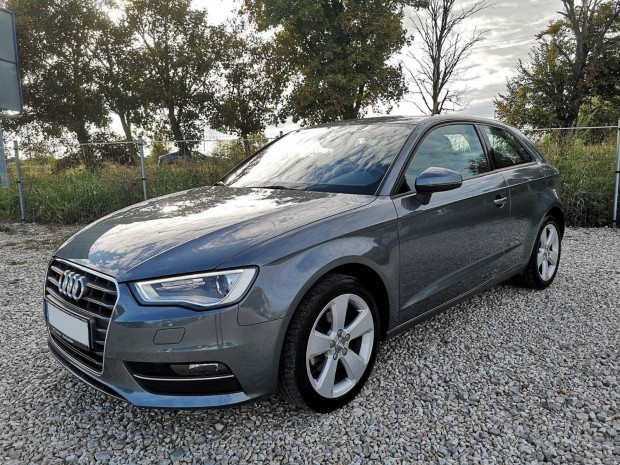 AUDI A3 2.0 TDI Ambition Szervizknyves.Digit K...
