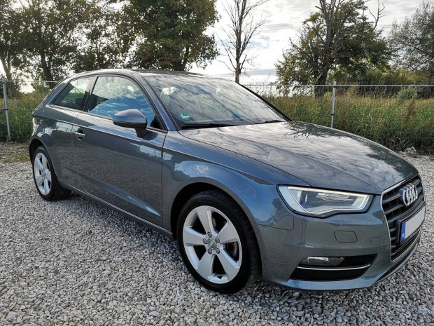 AUDI A3 2.0 TDI Ambition Szervizkönyves.Digit K...